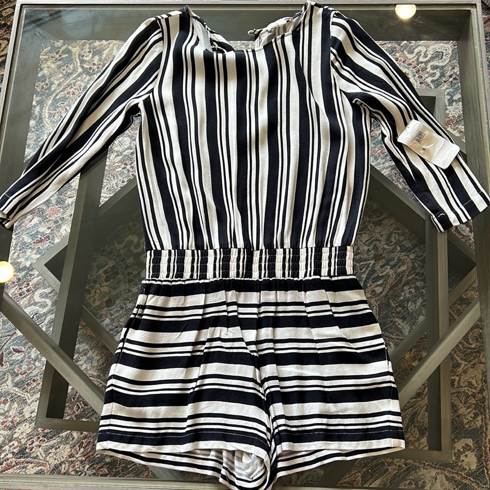 Ella moss xs jumper. NWT
